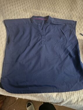 healing hands Navy Short-Sleeve Medical Scrub Top